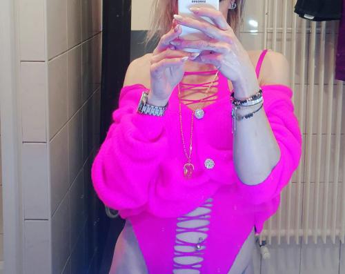 Ariana Raissa Crazy Anal 100 % ProfondDeplacement Crazy Anal / Sodomie Profond  24 h 7/7